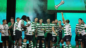 Sporting goleia Benfica e conquista Supertaça de futsal
