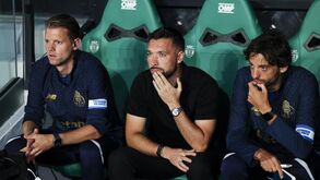 Adjunto de Farioli expulso em Alvalade pediu desculpa aos árbitros