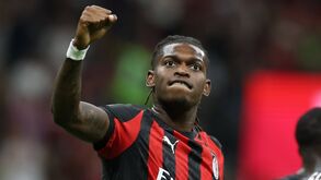 Rafael Leão: «Allegri e Ibrahimovic disseram-me para usar menos as redes sociais»