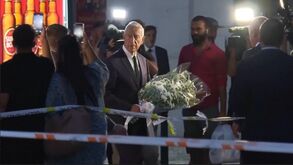 O momento em que Marcelo, Montenegro e Moedas visitam local onde Elevador da Glória descarrilou  