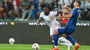 Jogo de qualificação para o Mundial 2026 entre a Ucrânia e a França