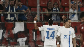 Pavlidis celebrou golo pela Grécia contra a Bielorrússia