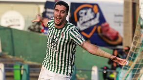 Goleada nos Açores: 'Manita' de Dida apura Lus. Évora