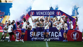 Torreense volta a surpreender Benfica e conquista Supertaça feminina