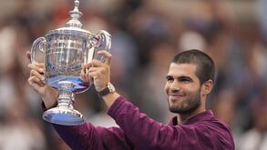 Carlos Alcaraz regressa a número um do mundo após vencer US Open