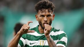 Diretor desportivo do Almería confessa: «Colegas de Suárez no Sporting ficaram surpreendidos com ele»