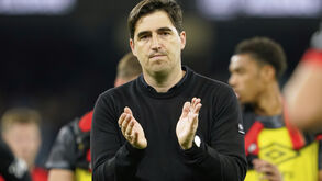 Andoni Iraola deixa o Bournemouth no final da época