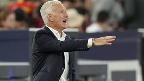 Didier Deschamps é cobiçado no Médio Oriente 