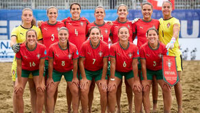 Seleção feminina de futebol de praia nas 'meias' da Superfinal da Liga Europeia