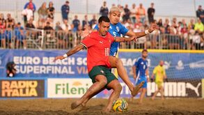 Seleção Nacional masculina falha 'meias' da Superfinal da Liga Europeia de futebol de praia