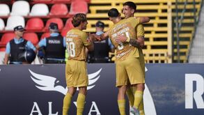 Leixões-Farense, 0-2: algarvios impõem a segunda derrota consecutiva ao leixonenses
