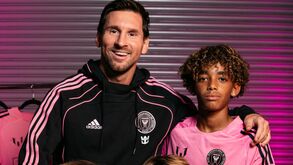 O logótipo de um jogador em vez da marca desportiva? Acontece no Inter Miami com Lionel Messi