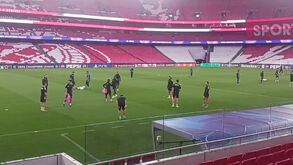 Jogadores do Qarabag treinaram no Estádio da Luz na véspera do jogo com o Benfica