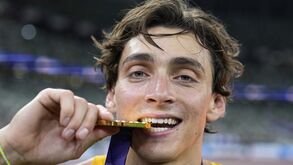 Armand Duplantis vence Prémio de Desportista Europeu do Ano para as agências