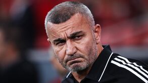 Treinador do Qarabag e a vitória sobre o Benfica: «Podíamos ter marcado mais golos»