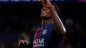 Nuno Mendes celebra o golo