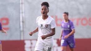 Lidiane: «Sensação maravilhosa ajudar equipa a vencer»