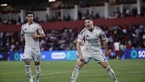 Benfica vence AVS por 3-0