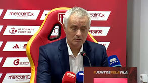 «Foi bom mas nada de extraordinário, despachem-se que amanhã temos treino»: o que disse Mourinho aos jogadores