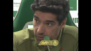 Abel Ferreira volta a atirar-se ao calendário: «Perguntem a especialistas sobre a privação de sono»