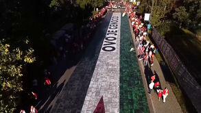 Centenas de bósnios marcharam em homenagem aos palestinianos mortos 
