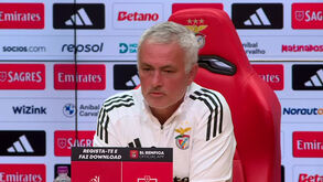 Mourinho explica por que está rouco: «É voz de trabalho» 