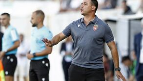 Pedro Russiano seguro em Penafiel