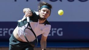 Bublik vence em Hangzhou e conquista quinto título do ano