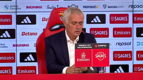 José Mourinho revela o que disse ao árbitro durante o intervalo do Benfica-Rio Ave