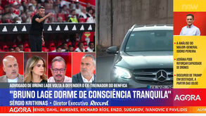 «O que aconteceu com Schmidt, aconteceu com Lage: as bancadas da Luz despediram o treinador, está despedido»