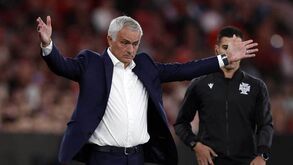 APAF queixa-se de Mourinho após críticas ao VAR e ao árbitro no jogo com o Rio Ave