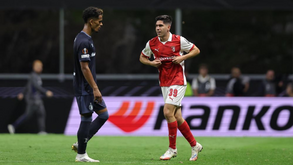 Fran Navarro festeja golo frente ao Feyenoord