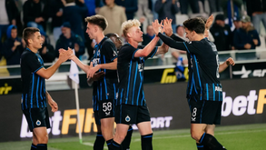Club Brugge-Westerlo teve 10 golos: dois últimos foram marcados pelo mesmo jogador... nas duas balizas