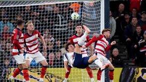 Newcastle, Man. City, Arsenal e Tottenham avançam na Taça da Liga inglesa: Palhinha marcou de bicicleta