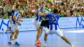 Liderança em jogo no Pavilhão João Rocha e em Guimarães