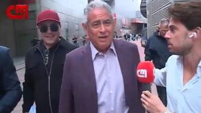 Vieira faz acusações à saída do pavilhão e 'atira': «Vamos falar, calma. Eles têm de ouvir»