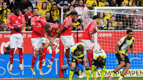 Borussia Dortmund e Leipzig continuam na luta na Bundesliga