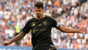 Tímpano perfurado tirou José Fonte do jogo com o Moreirense