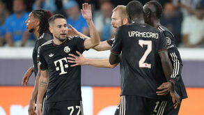 Jogadores do Bayern Munique festejam frente ao Pafos