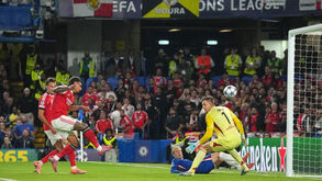 Benfica perde com autogolo de Richard Ríos frente ao Chelsea na Champions