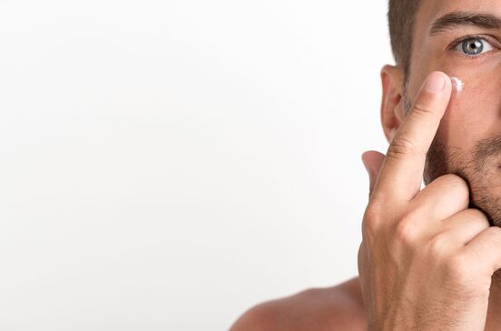 Um bom creme facial é essencial para qualquer homem