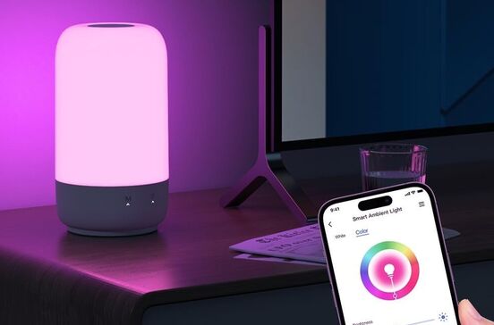 Candeeiro inteligente cria ambientes perfeitos com controlo via smartphone