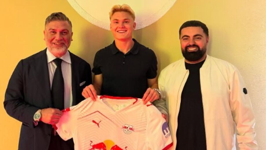 Harder no Leipzig, ladeado por Cetinkaya e ibrahim Tasci