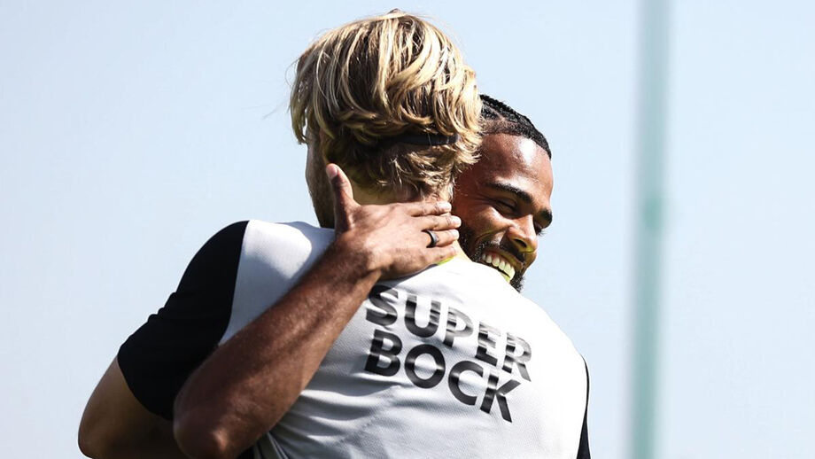 Duas surpresas e… St. Juste na lista do Sporting para a Champions