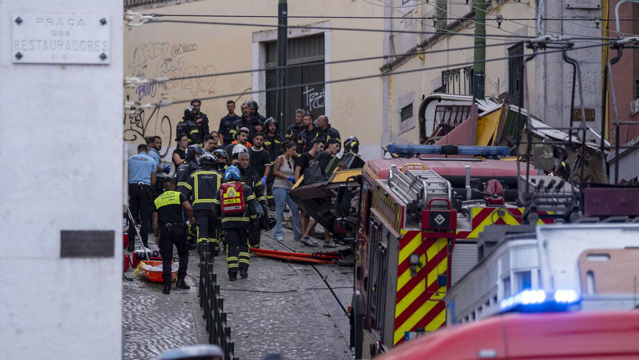 Luto nacional decretado após acidente no elevador da Glória, em Lisboa, com 15 mortos