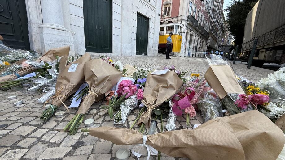 Homenagens às vítimas do acidente no Elevador da Glória, em Lisboa