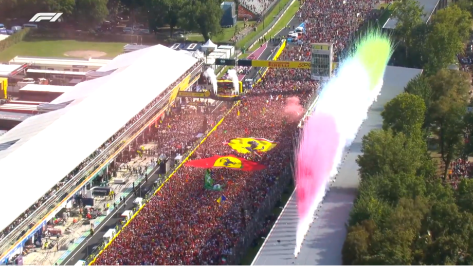 Imagens impressionantes da festa do pódio em Monza: multidão em pista numa demonstração de amor à Ferrari