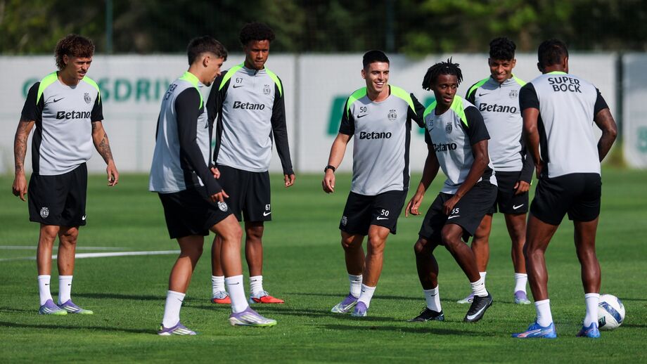 Sporting prepara jogo em Famalicão com vários elementos da equipa B
