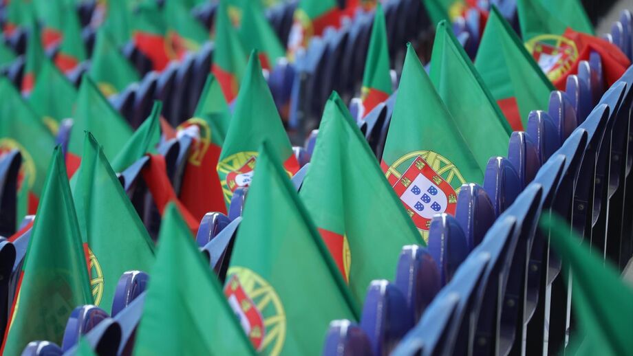 Bandeiras de Portugal no Estádio do Dragão