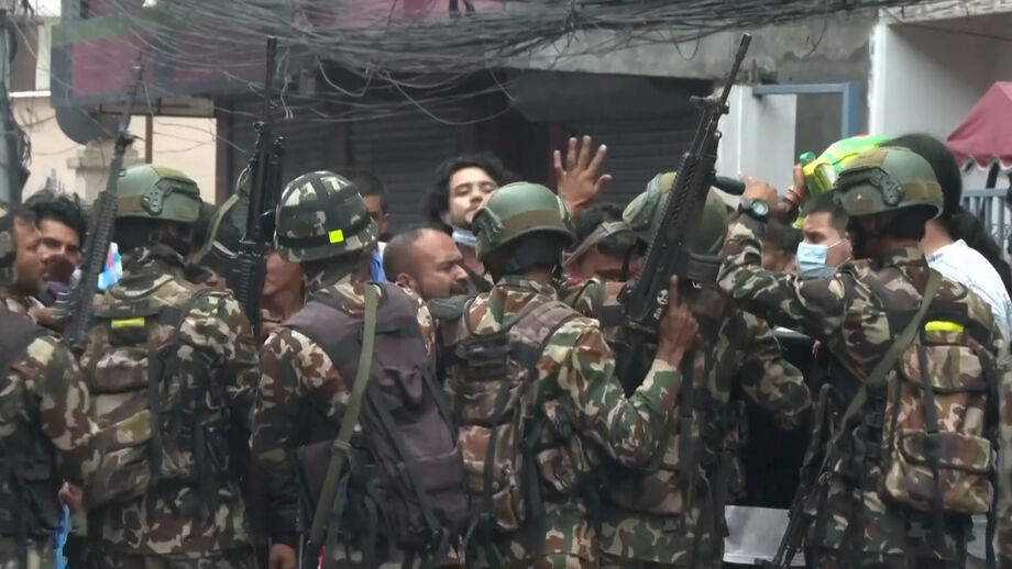 Correspondente da AP Binaj Gurubacharya explica o que se passa